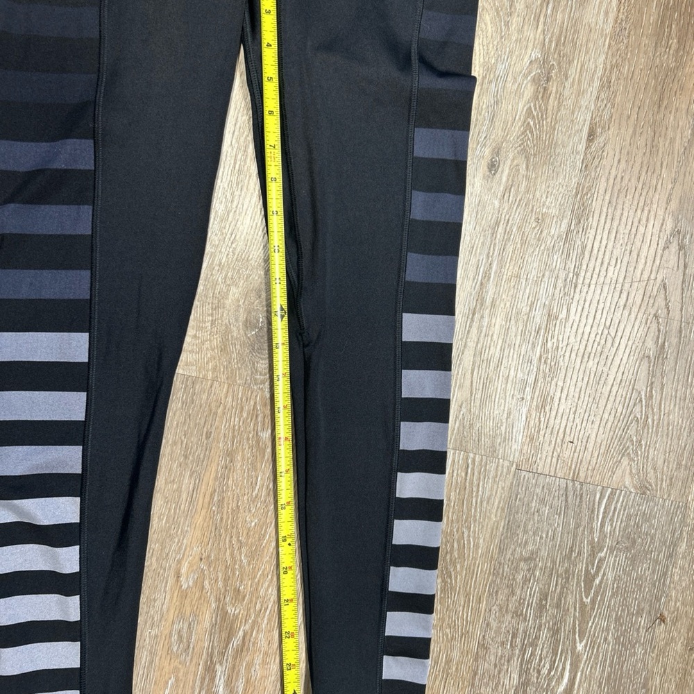 K-DEER Black With Gray Stripes Leggings Women’s Large High Waist Workout Dance - Picture 4 of 10